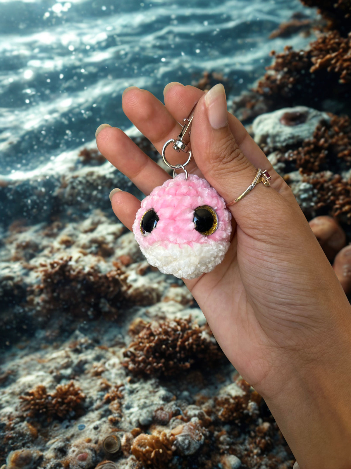 Porte-clé Baleineau Chenille Doux – Fait Main au Crochet